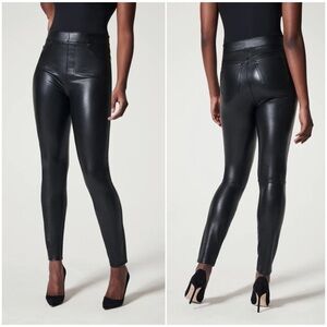 SPANX Leather-Like Black Ankle‎ Skinny Pant
